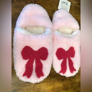Women's Cozy Fleece High Cut Pull-On Slipper Socks with Grippers Size  M/L